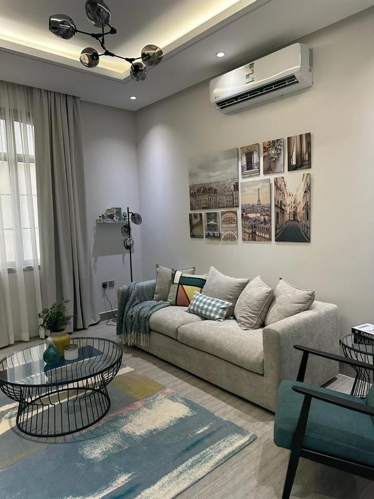 Modern Appartements With Private Entry Rijad Zewnętrze zdjęcie